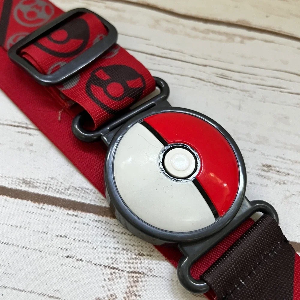 Nintendo 2018 Clip n Go Adjustable Pokémon Pokeball Buckle Belt